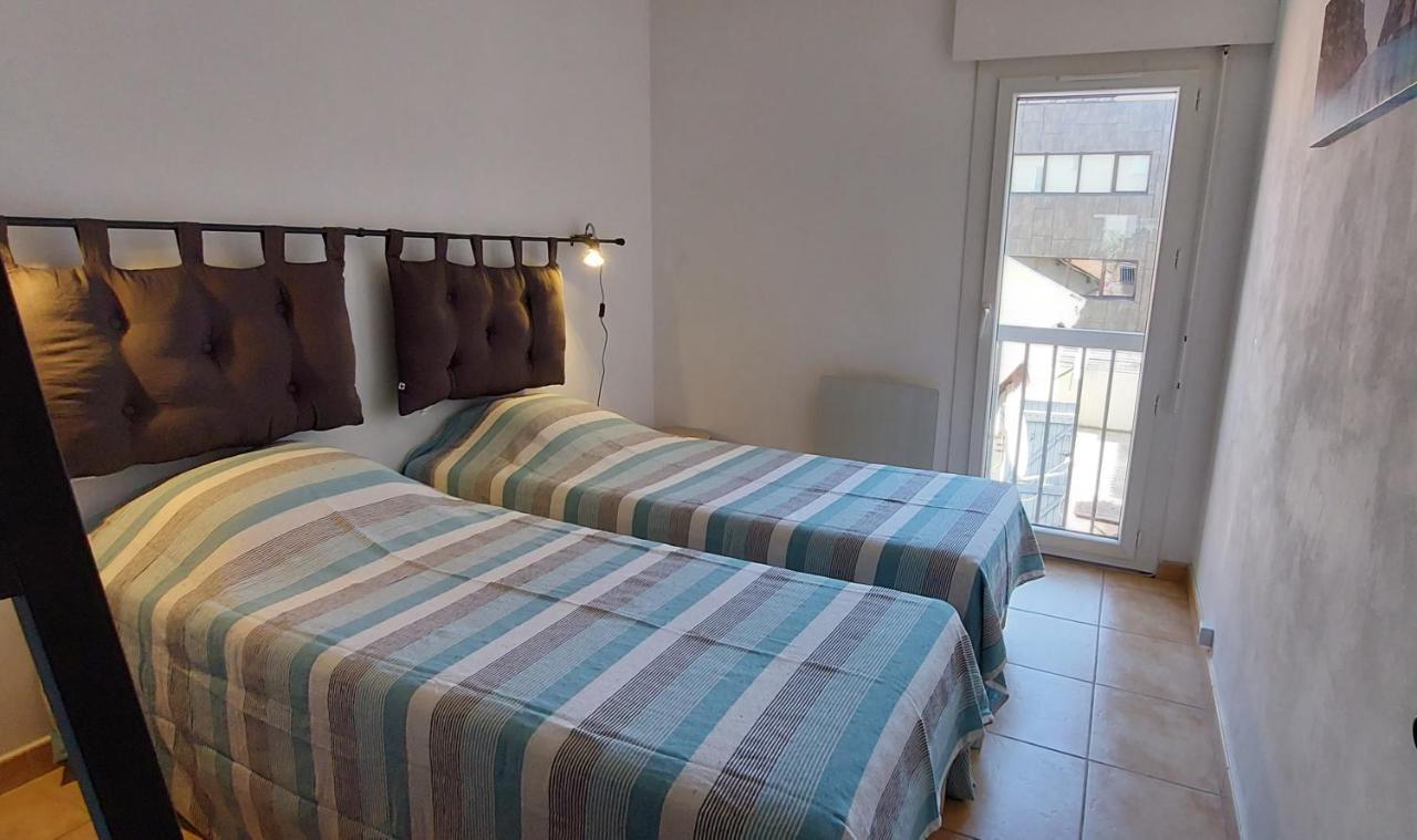 Grand T3 Lumineux Spacieux Propre, Confort, Parking, Ascenseur, Emplacement Unique, Port-commerces-mer Et Plages A Pied, Location Du Samedi Au Samedi Apartamento Sanary-sur-Mer